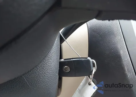 2014 Volkswagen Jetta 1.8T Se z USA, uszkodzony, nr VIN 3VWD07AJ8EM293312